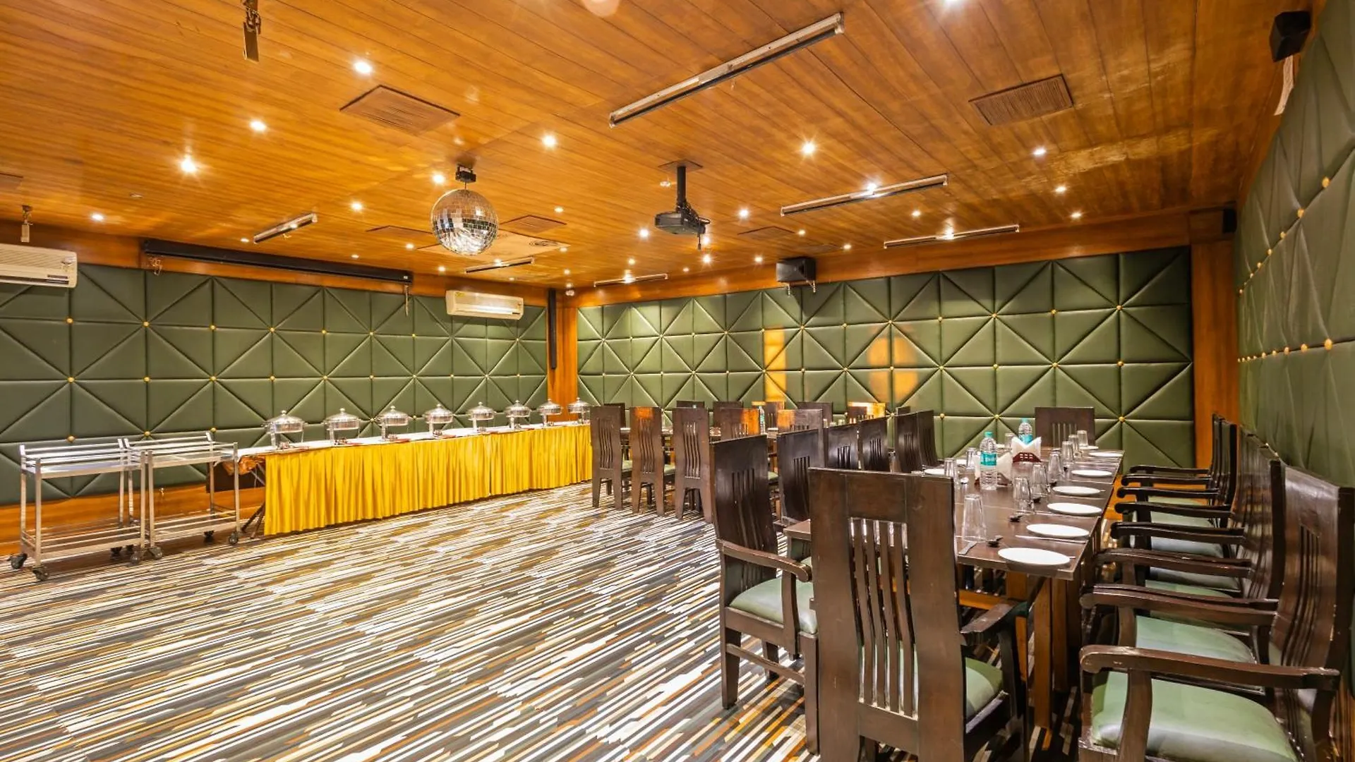 ****  Treebo Premium Torrentium - A Heritage Hotel Shimla India